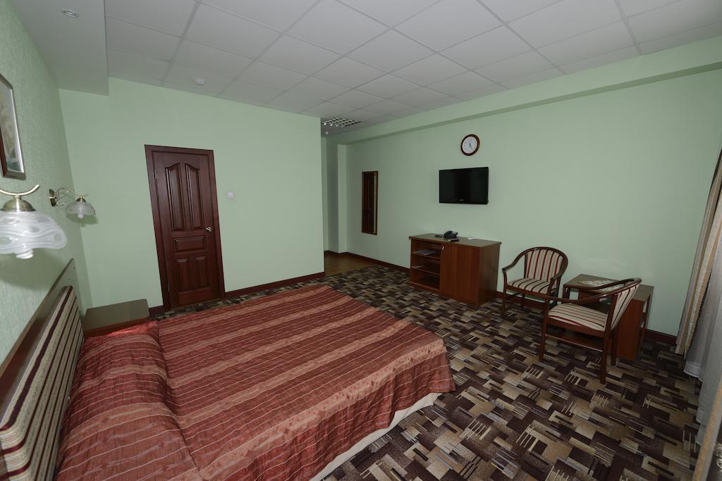 Avrora Hotel Novosibirsk Room photo